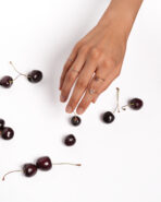 Luxury shooting star ring