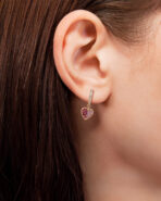 Elegant dangling heart earrings